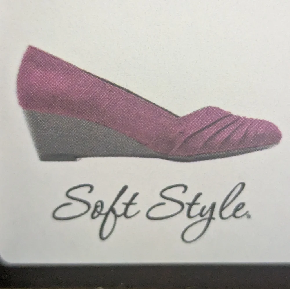 Soft Style Women's Shoes Wedges Pumps Size 5.5 Purple Faux Suede